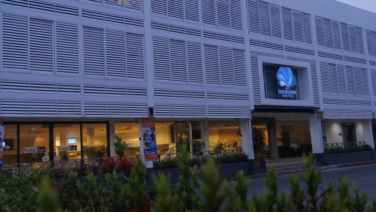 Samudra Hotel Kuching Eksteriør bilde