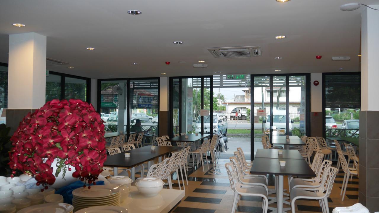 Samudra Hotel Kuching Eksteriør bilde