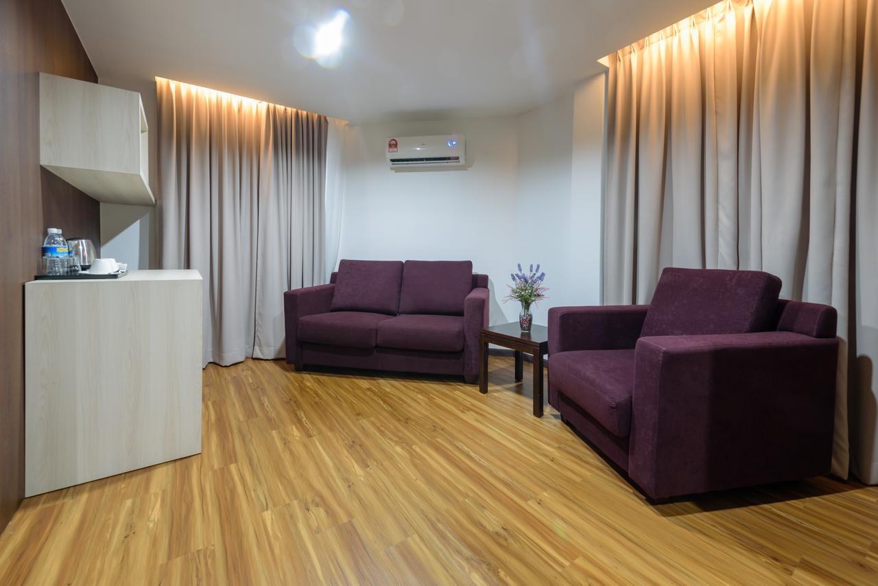 Samudra Hotel Kuching Eksteriør bilde